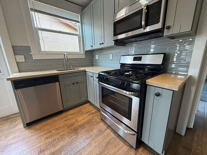 1177 Florence St — Photo 10
