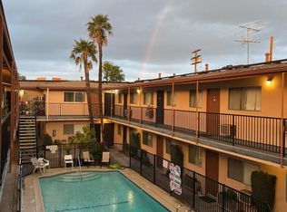 18522 Clark St APT 24, Tarzana, CA 91356