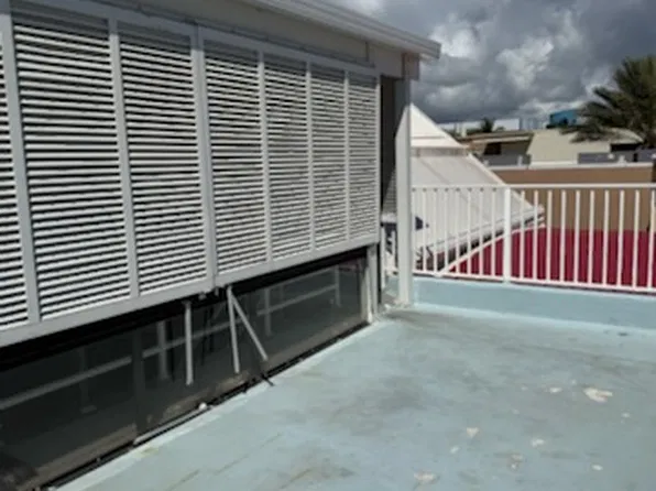 1211 N Surf Rd #2, Hollywood, FL 33019
