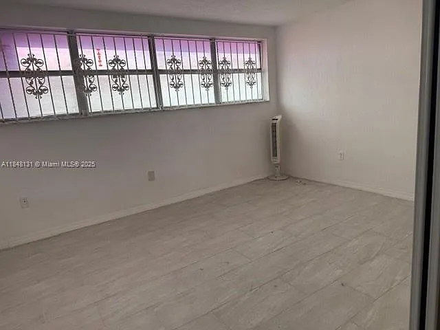 1850 NE 169th St #308 — Photo 22