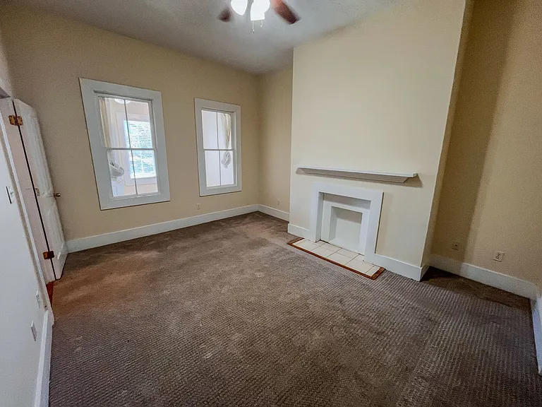 209 E Duffy St #A — Photo 20