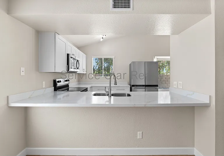 3865 W Denver St — Photo 9