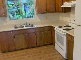 37 Noio Ln APT A, Hilo, HI 96720