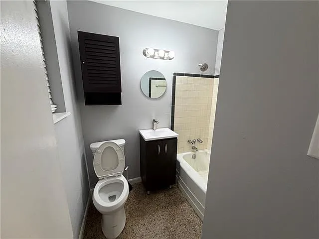 1 bed, 1.0 bath, 650 sqft, $900 — Photo 3