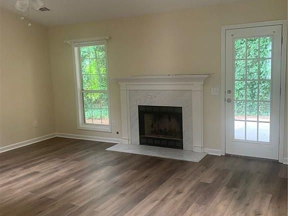 3rd image of 2909 Arendel Dr