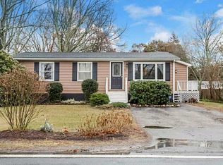 54 South Rd, Exeter, RI 02822