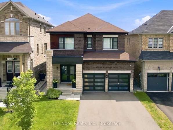 100 Woolacott Ln, Clarington, ON L1C 7H1