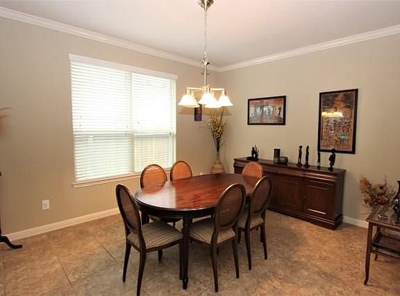 5th image of 25627 Westbourne Dr