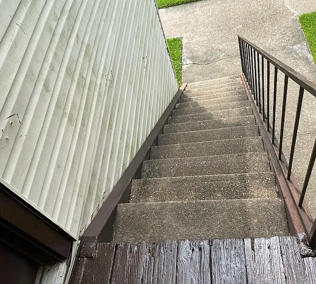 Stairs not steep-Comfortable stairs to climb