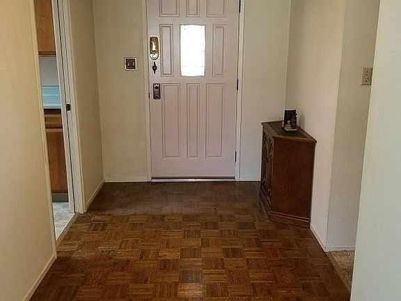 3rd image of 4404 Wyman Dr