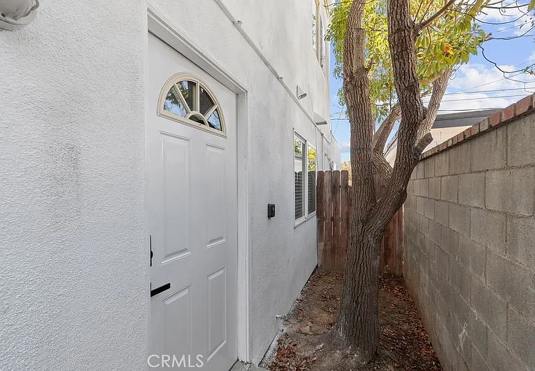 1578 S San Bernardino Pl — Photo 1