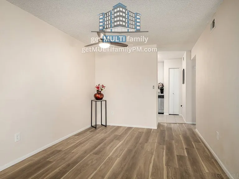 11640 N 51st Ave #237 — Photo 18