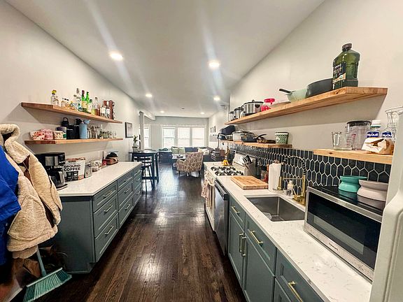 2nd image of 1027 E Center St #6