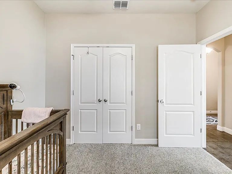 7617 Diamond Dr — Photo 29