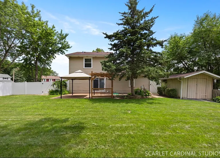 235 Westbrook Cir — Photo 16