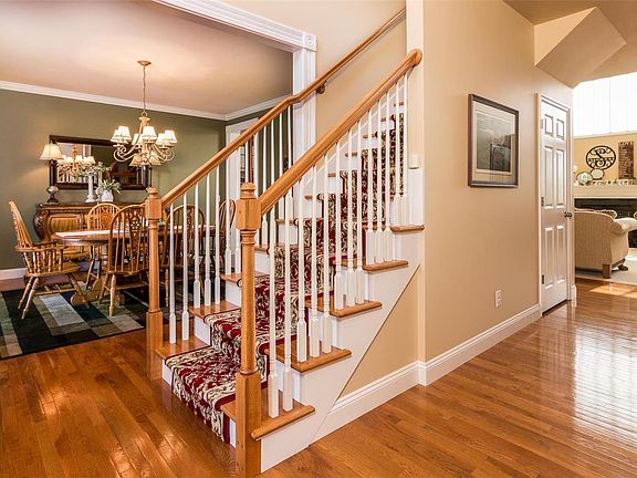 5th image of 416 Marine Terrace Dr