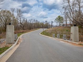 202 NE Healing Springs St #13, Bentonville, AR 72713