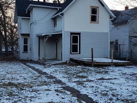 2nd image of 2224 W 1st St