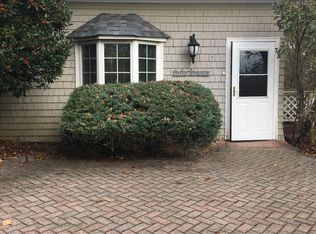 817 W Fingerboard Rd #1BDH, Staten Island, NY 10305