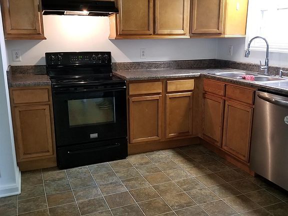 3rd image of 2641 Birdsong Ave