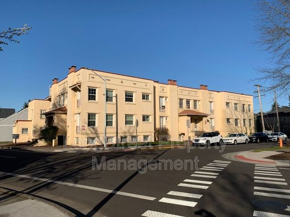 205 NW Kings Blvd APT 9