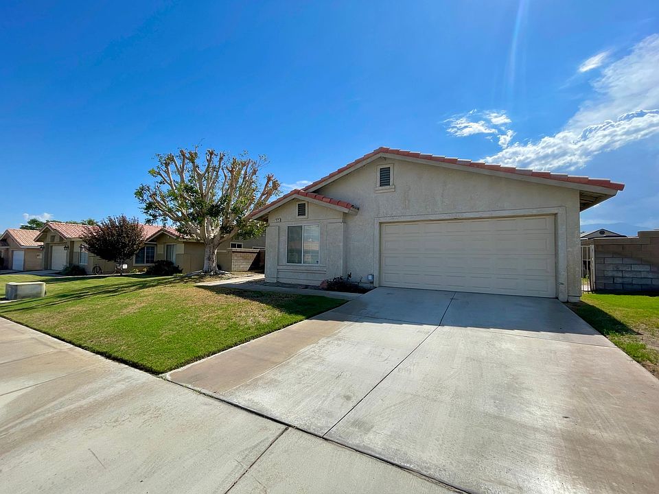 1st image of 79225 Laurie Ct