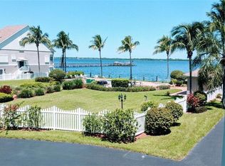 3649 Edgewood Ave, Fort Myers, FL 33916
