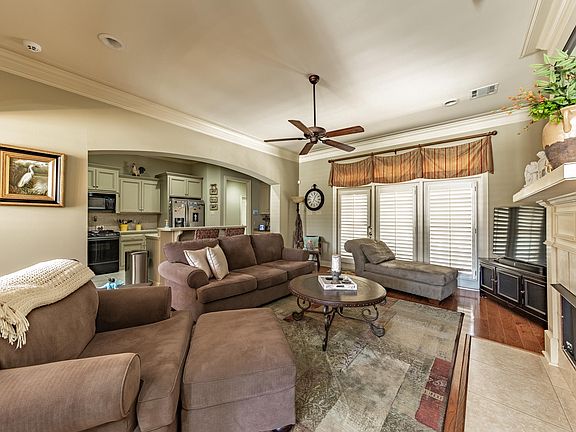 2nd image of 110 Imperial Palm Ln