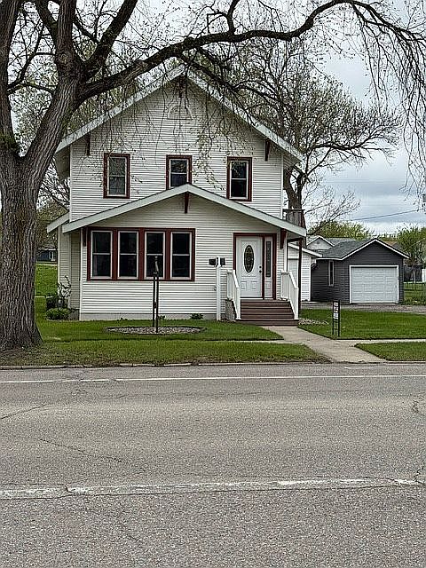 1st image of 620 Main St S