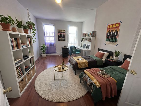 5th image of 915 Broadway #3