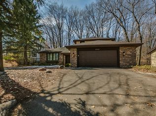 9316 Amsden Way, Eden Prairie, MN 55347