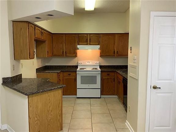 5th image of 7790 Hayne Blvd #I