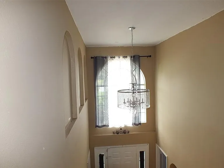 437 Fish Hawk Dr — Photo 5