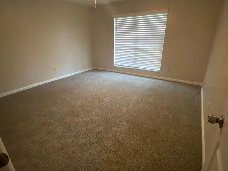 3701 Bentley Dr — Photo 10