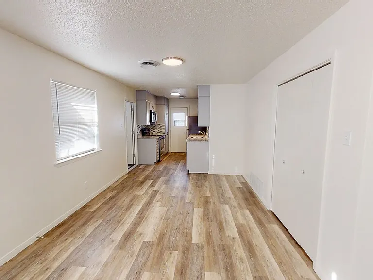 1505 Daude Ave — Photo 4