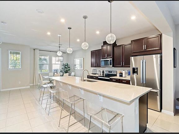 4th image of 16148 Treadwell Street