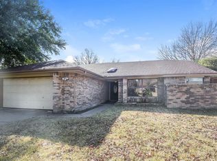 2509 Slaton Dr, Grand Prairie, TX 75052