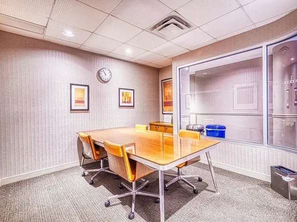 330 East 38th Street image 17 of 17