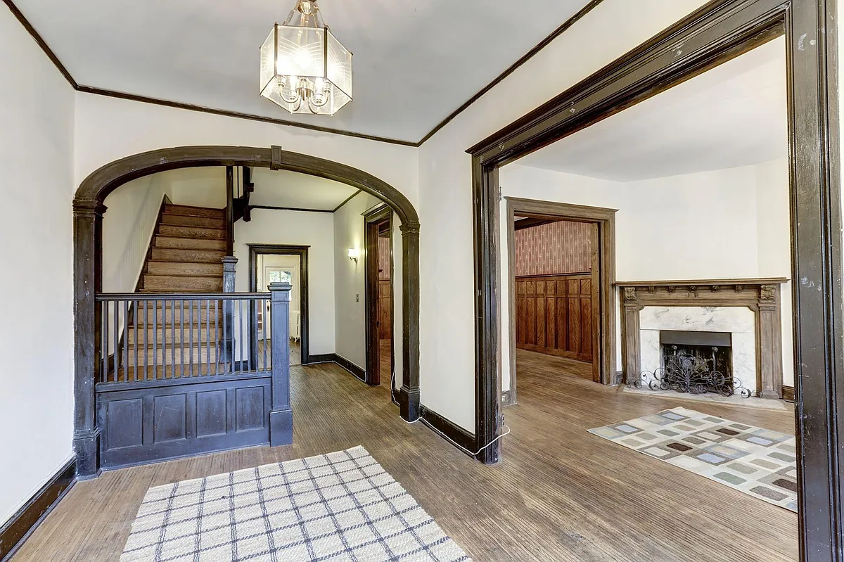 Building Photo - 3206 17th St NW #1