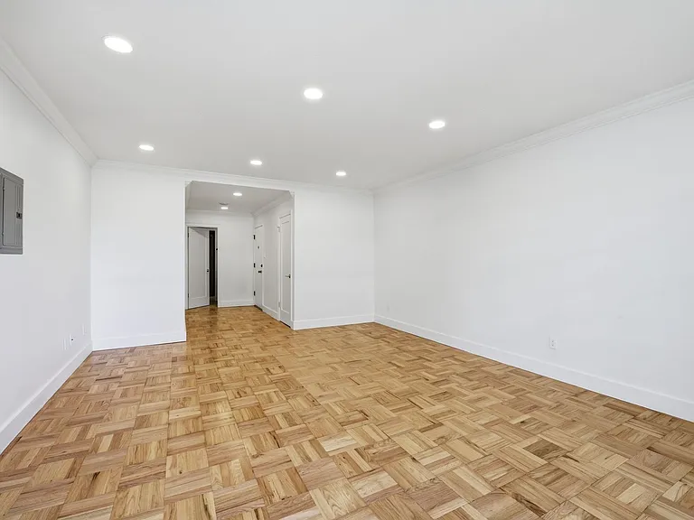 1310 Jones Street — Photo 83