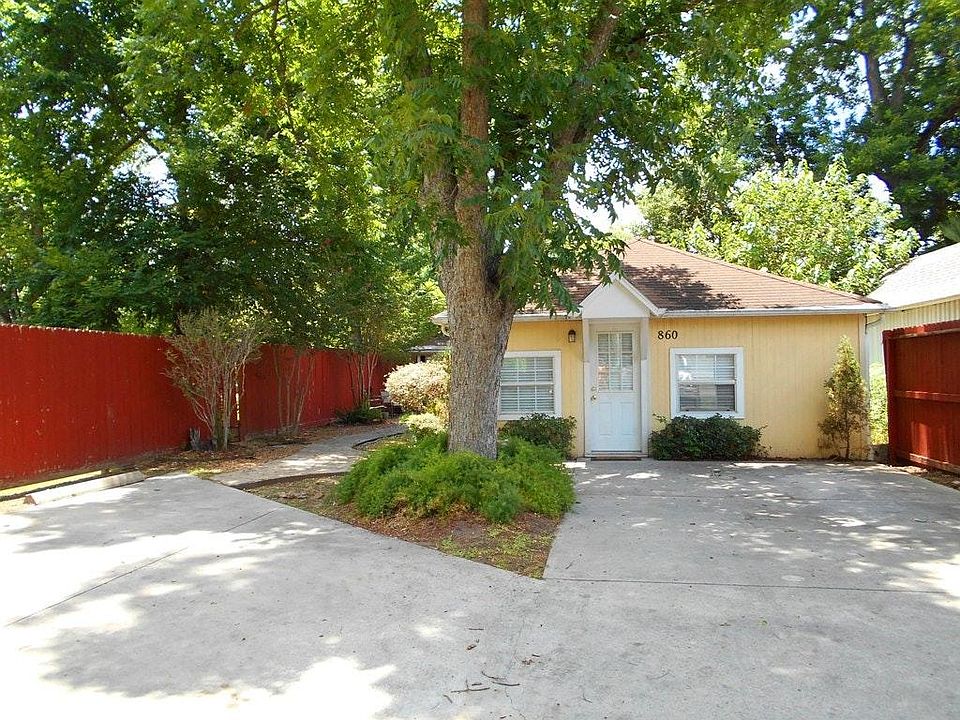 Front View of 860 Unit, very nice neighbor& private.