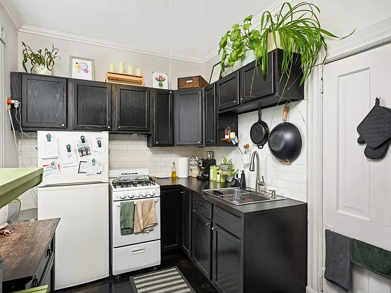 449 Selby Ave #2 — Photo 8