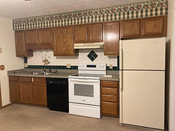 4th image of 456 Samantha Cir