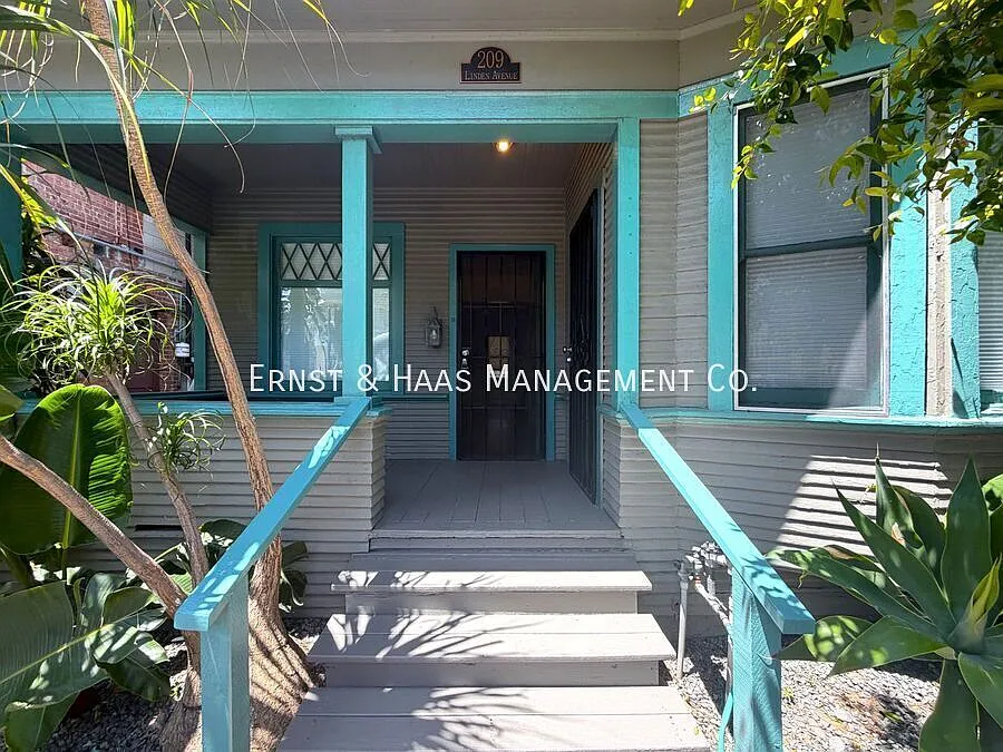 Building Photo - 209 Linden Ave