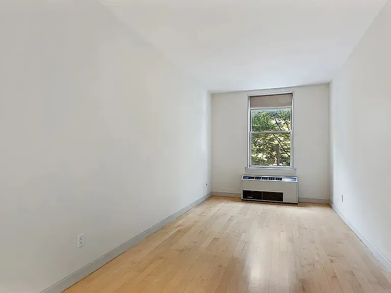 100 Atlantic Ave #2J — Photo 2