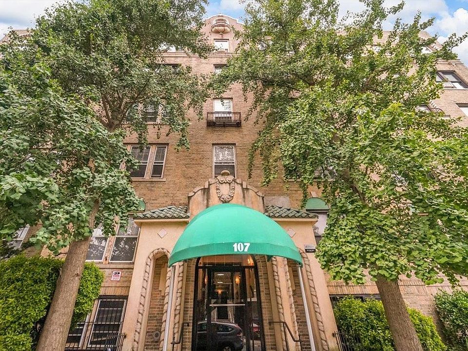 1st image of 107 Kensington Ave APT 204A