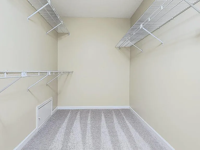 11165 Wilshire Chase Dr — Photo 20