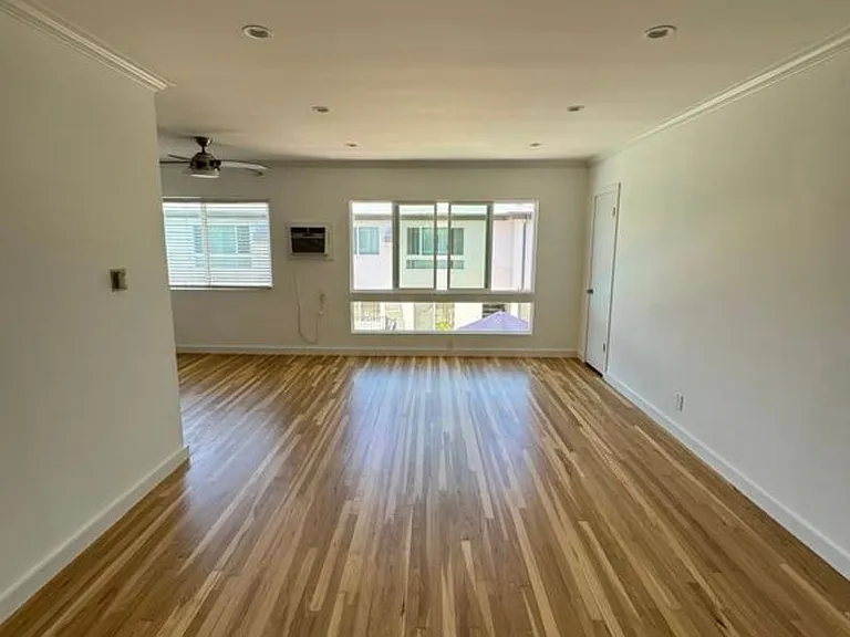 4457 & 4463 Murietta Ave — Photo 8
