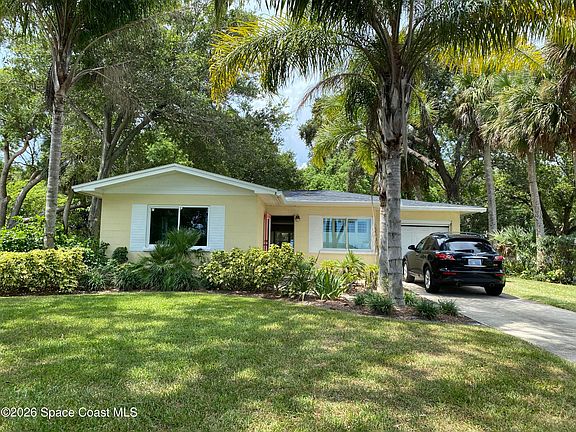 3rd image of 1841 Rockledge Dr