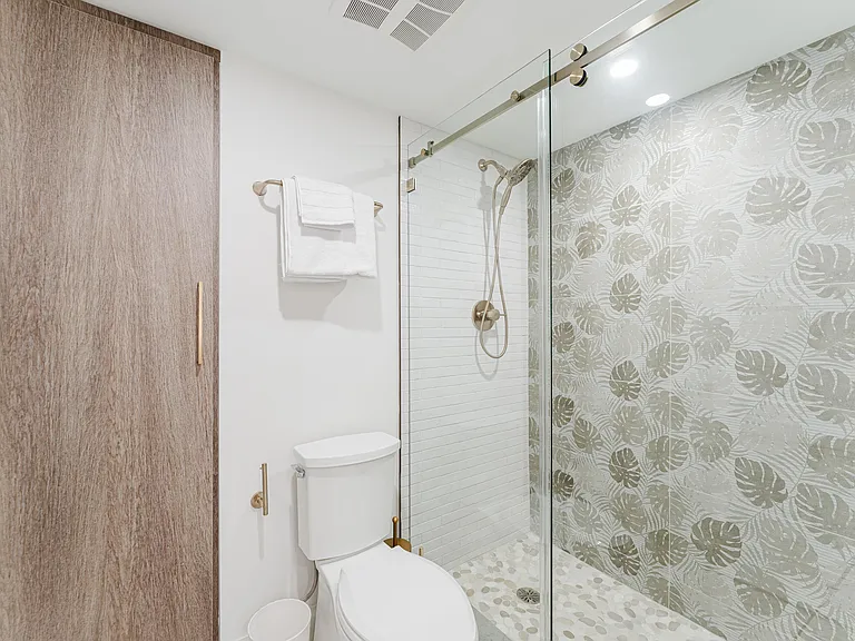1075 Spanish River Rd #7 — Photo 30